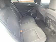 Ford Focus T EcoBoost ST-Line - U44377