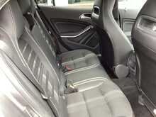 Mercedes-Benz GLA GLA180 Urban Edition - U44381