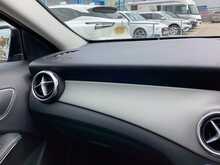Mercedes-Benz GLA GLA180 Urban Edition - U44381