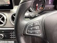 Mercedes-Benz GLA GLA180 Urban Edition - U44381