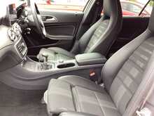 Mercedes-Benz GLA GLA180 Urban Edition - U44381