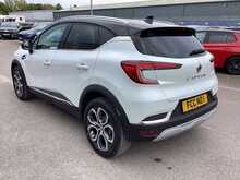 Renault Captur TCe techno - U44392