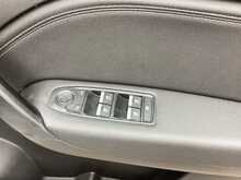 Renault Captur TCe techno - U44392