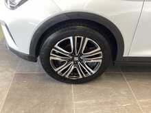 SEAT Arona TSI SE Technology - U44400