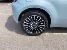 Fiat 500C MHEV Launch Edition - U44466