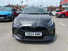 Toyota Yaris VVT-h Design - U44489