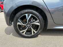 Toyota Yaris VVT-h Design - U44489
