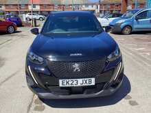 Peugeot 2008 PureTech Active Premium + - U44491