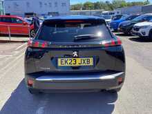 Peugeot 2008 PureTech Active Premium + - U44491