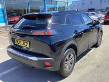 Peugeot 2008 PureTech Active Premium + - U44491