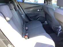 Peugeot 2008 PureTech Active Premium + - U44491