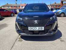 Peugeot 2008 PureTech Active Premium + - U44491