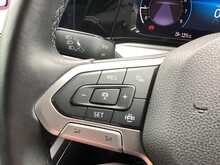 Volkswagen Golf TSI Life - U44497