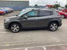 Peugeot 2008 PureTech Allure - U44506