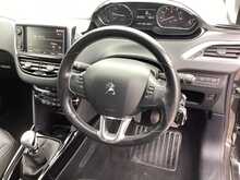 Peugeot 2008 PureTech Allure - U44506