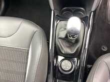 Peugeot 2008 PureTech Allure - U44506