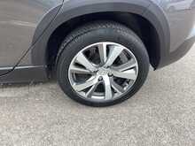 Peugeot 2008 PureTech Allure - U44506