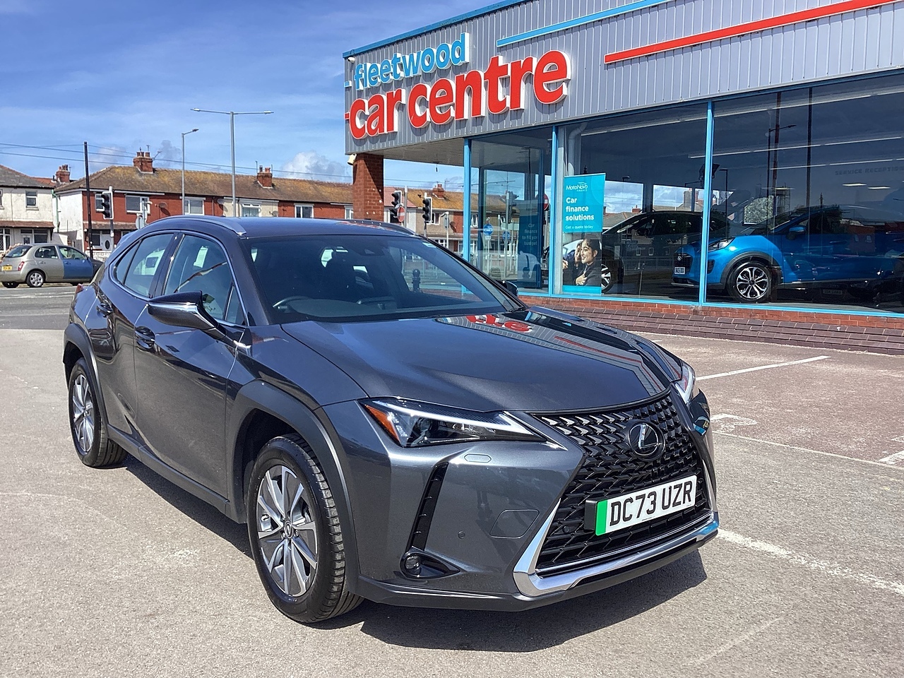 2024 LEXUS UX
