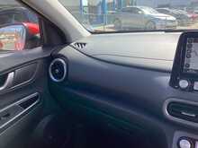 Hyundai KONA SE Connect - U44515