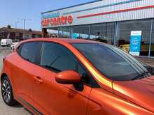 Renault Clio SCe Iconic - U44519