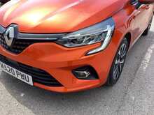 Renault Clio SCe Iconic - U44519