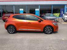 Renault Clio SCe Iconic - U44519