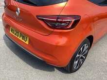 Renault Clio SCe Iconic - U44519