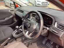 Renault Clio SCe Iconic - U44519