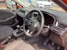Renault Clio SCe Iconic - U44519