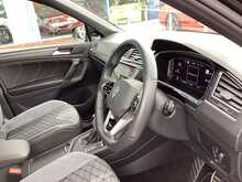 Volkswagen Tiguan TSI R-Line - U44540