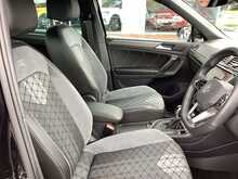 Volkswagen Tiguan TSI R-Line - U44540