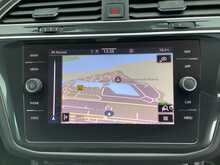 Volkswagen Tiguan TSI R-Line - U44540