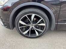 Volkswagen Tiguan TSI R-Line - U44540