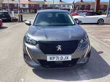 Peugeot 2008 PureTech Active Premium - U44541