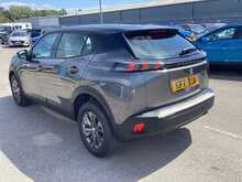 Peugeot 2008 PureTech Active Premium - U44541