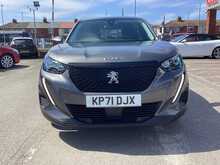 Peugeot 2008 PureTech Active Premium - U44541