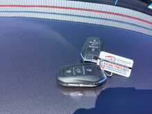 Peugeot 2008 PureTech Active Premium - U44541