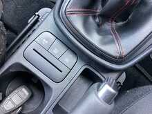 Ford Fiesta T EcoBoost ST-Line - U44554