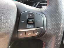 Ford Fiesta T EcoBoost ST-Line - U44554