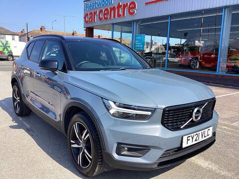 Volvo XC40 2.0 D4 SE Nav SUV 5dr Diesel Manual Euro 6 (s/s) (190 ps)