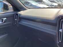 Volvo XC40 T3 R-Design - U44573