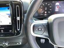 Volvo XC40 T3 R-Design - U44573