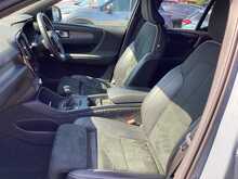 Volvo XC40 T3 R-Design - U44573