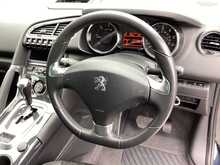 Peugeot 3008 HDi Allure - U44582