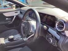 Mercedes-Benz CLA CLA180 AMG Line - U44593