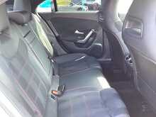 Mercedes-Benz CLA CLA180 AMG Line - U44593