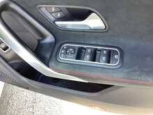 Mercedes-Benz CLA CLA180 AMG Line - U44593