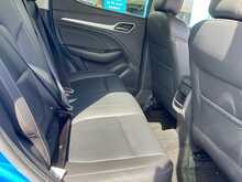 MG MG ZS T-GDI Exclusive - U44596