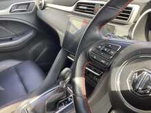 MG MG ZS T-GDI Exclusive - U44596