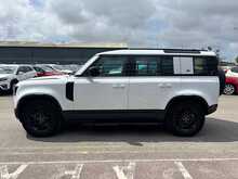 Land Rover Defender 110 SD4 SE - U44603